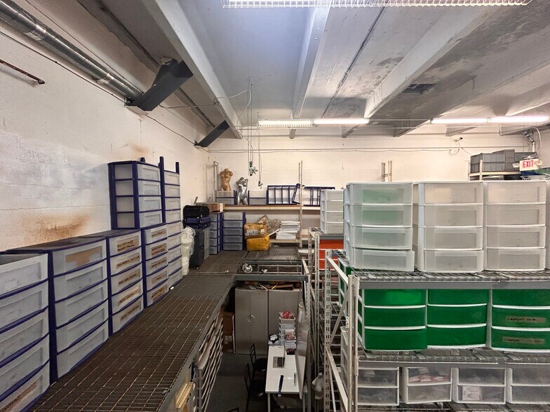 More Photos Of 5930 NW 99th Ave, Miami Light Distribution For Sale