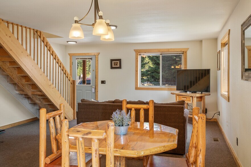 More Photos Of 229 N Hayden St, West Yellowstone Hotel For Sale