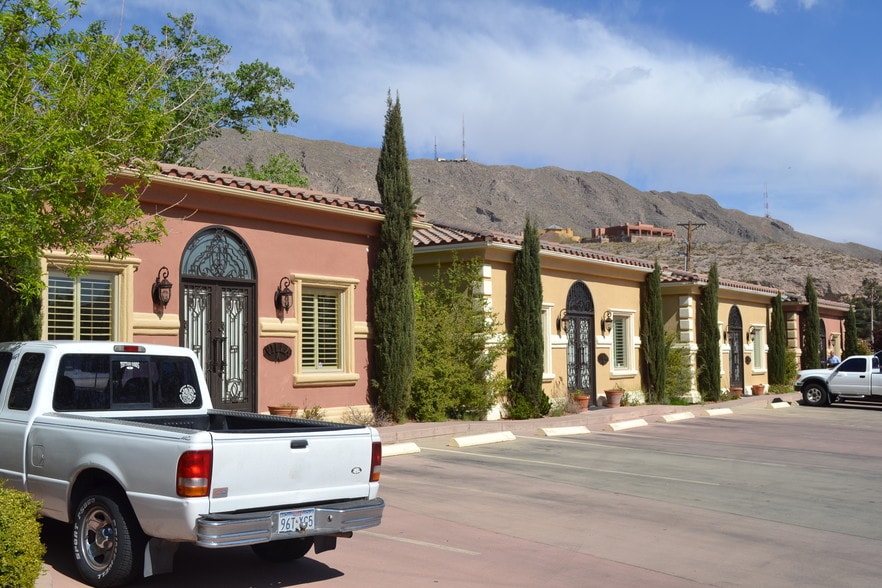 More Photos Of 154 N Festival Dr, El Paso Office For Sale