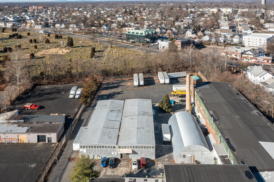 More Photos Of 99 Jersey Ave, New Brunswick Warehouse For Lease