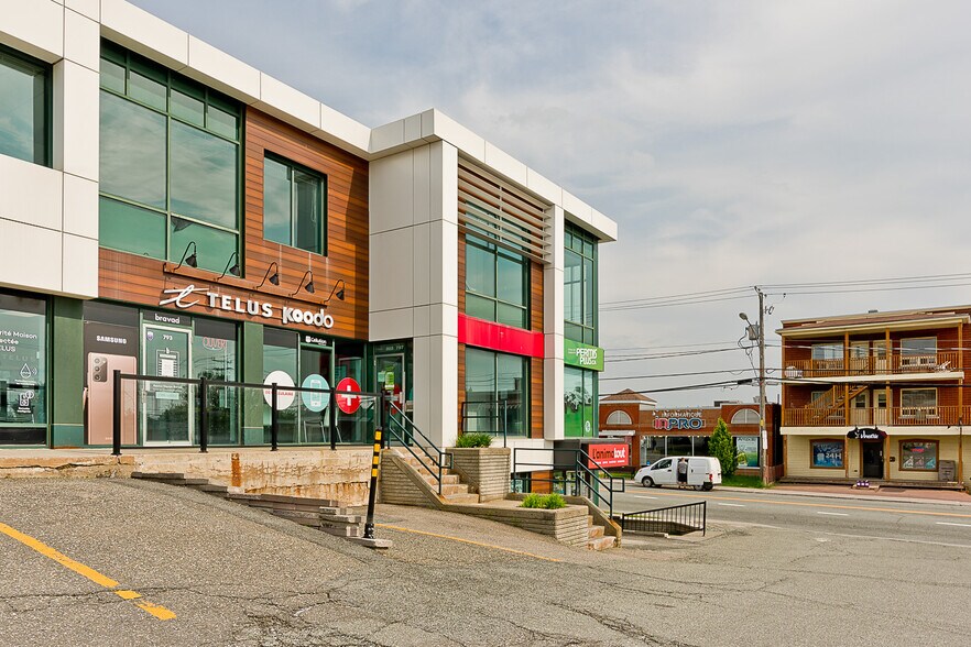 More Photos Of 747-805 Rue King E, Sherbrooke Office For Lease