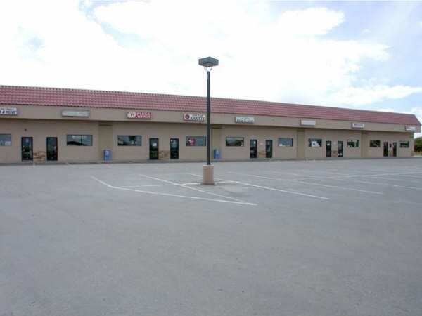 More Photos Of 19011 E San Tan Blvd, Queen Creek General Retail For Lease