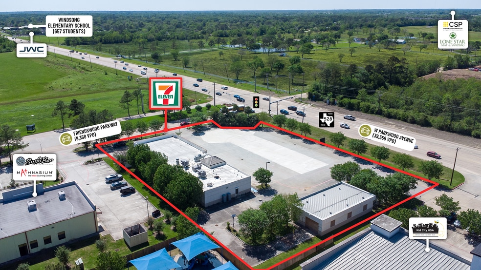 More Photos Of 1651 W Parkwood Ave, Friendswood Freestanding For Sale