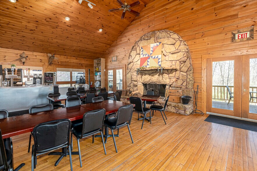 More Photos Of 14391 IL-37, Whittington Winery Vineyard For Sale