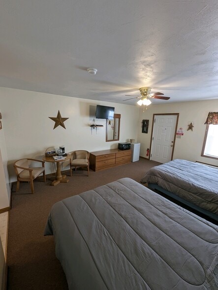 More Photos Of 32600 N State Route 44, Slate Run Hotel For Sale