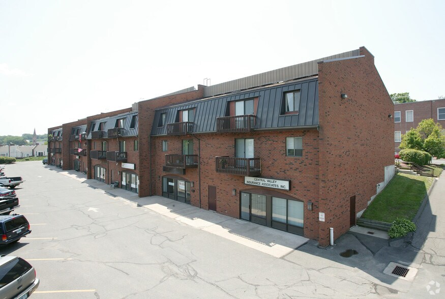 More Photos Of 60 Main St, Windsor Locks Apartments For Lease