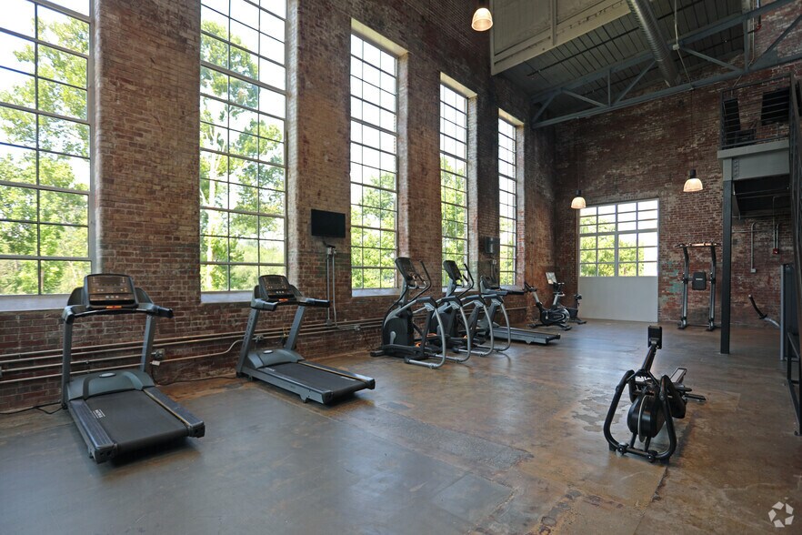 More Photos Of 116 E Main St, Haw River Apartments For Lease