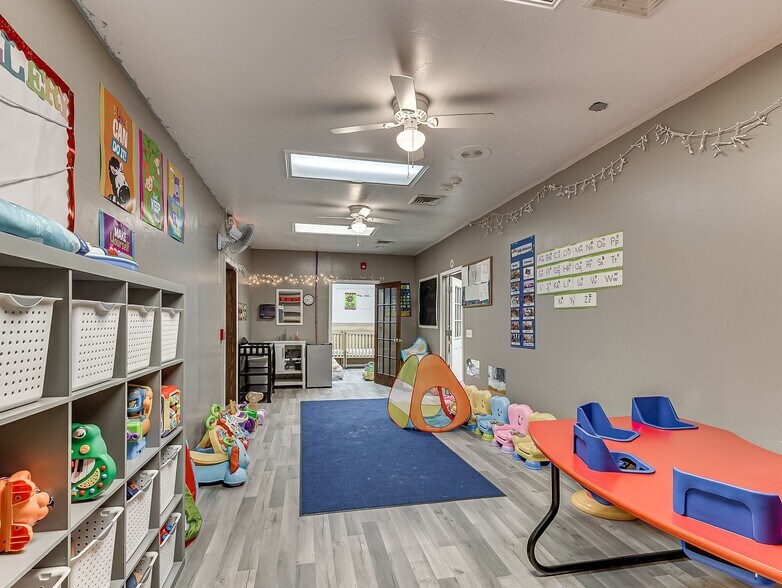 More Photos Of 1419 W London St, El Reno Religious Facility For Sale