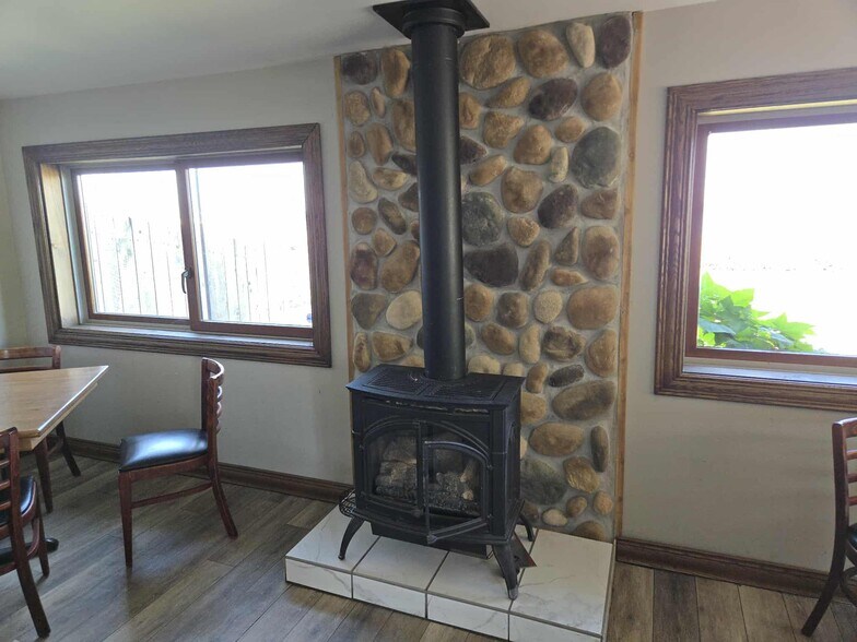 More Photos Of 1702 Ford St, Ogdensburg Specialty For Sale
