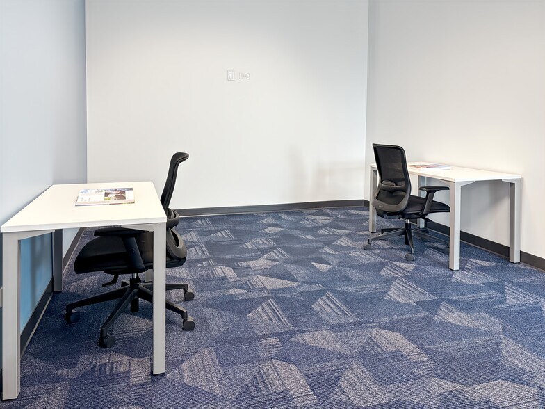 More Photos Of 1560 Wall St, Naperville Coworking Space