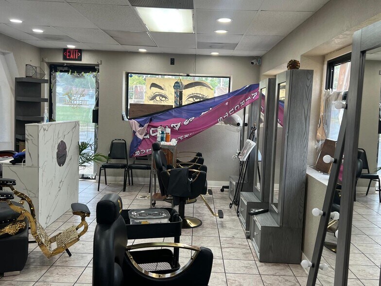 More Photos Of 3124 Strong Ave, Kansas City Restaurant For Sale