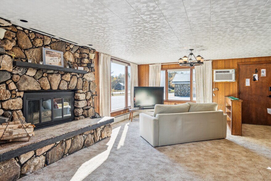 More Photos Of 1132 S Main St, Bryant Pond Hotel For Sale