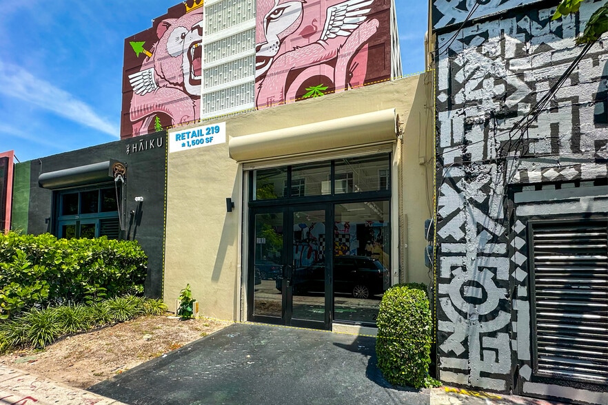 More Photos Of 2300 NW 2nd Ave, Miami Restaurant For Lease