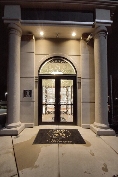 More Photos Of 2555 Miamisburg-Centerville Rd, Dayton Freestanding For Sale