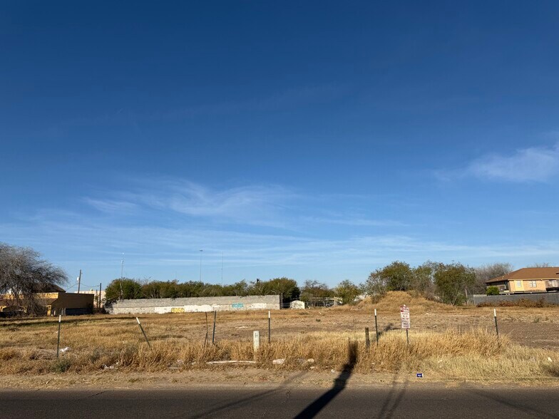 More Photos Of 5004 San Francisco ave, Laredo Land For Sale