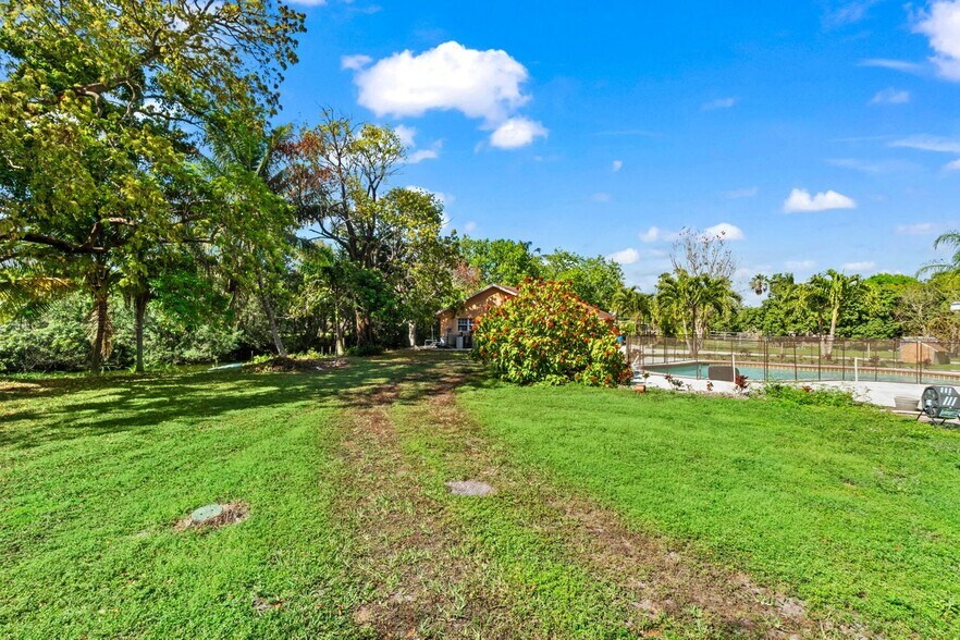 More Photos Of 5313 Colbright Rd, Greenacres Land For Sale