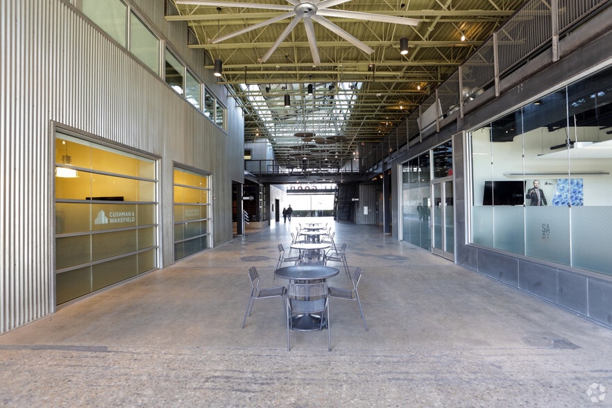 More Photos Of 200 E Grayson St, San Antonio Office For Lease