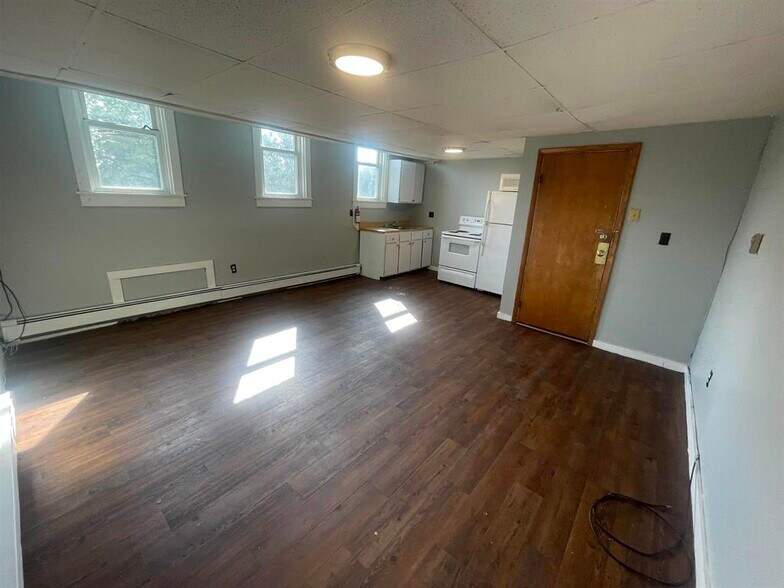 More Photos Of 2733 Dartmouth College, North Haverhill Apartments For Sale