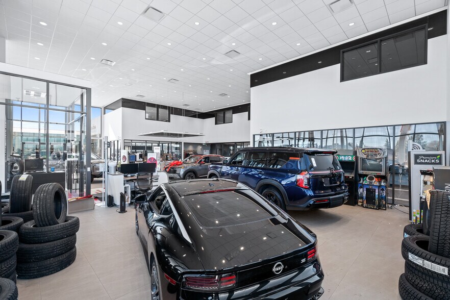 More Photos Of 2202 50 Av, Lloydminster Auto Dealership For Sale