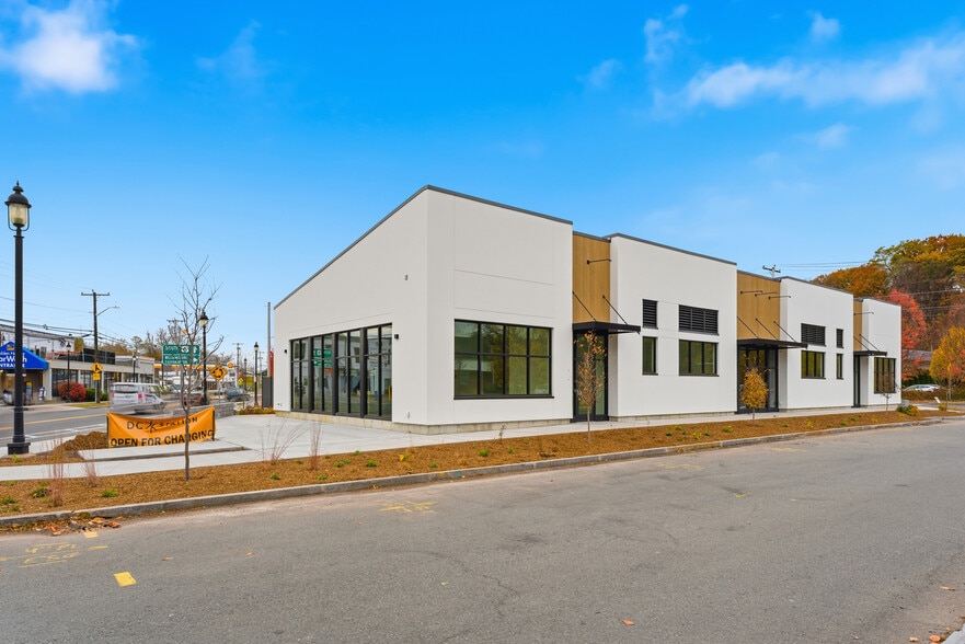 More Photos Of 5 Fulton Ave, Northampton General Retail For Lease