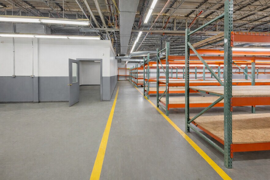 More Photos Of 1 Kondelin Rd, Gloucester Manufacturing For Lease