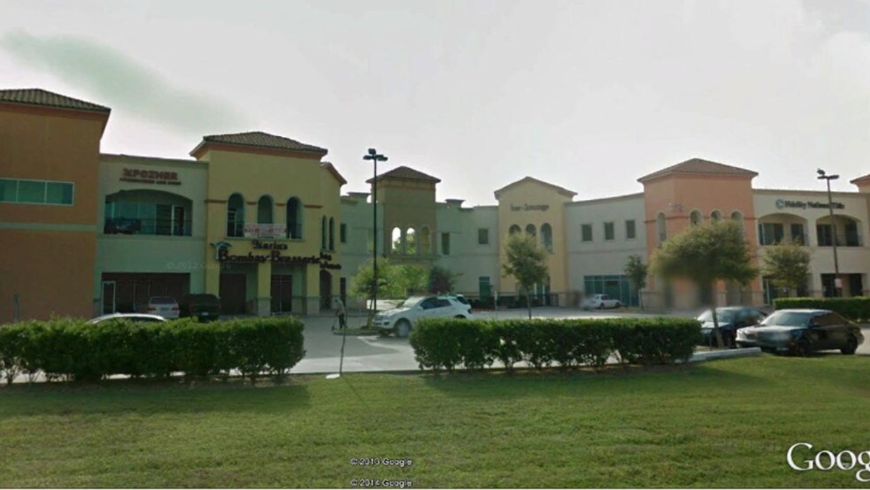 More Photos Of 3005-3115 W Loop 610, Houston Unknown For Lease