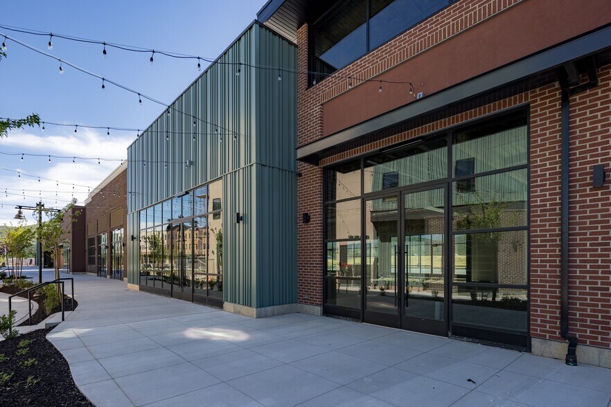 More Photos Of Kearns Blvd, Park City Storefront Retail Office For Lease