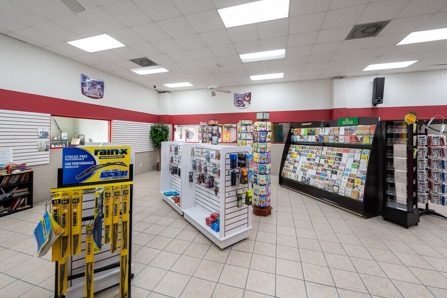 More Photos Of 8090 Gladiolus Dr, Fort Myers Carwash For Sale