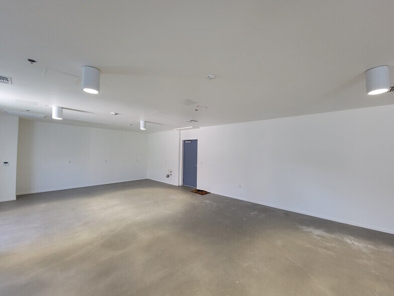 More Photos Of 1836-1852 Locust Ave, Long Beach Apartments For Lease