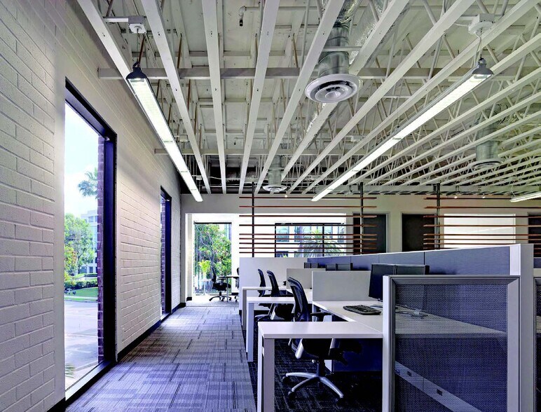 More Photos Of 1655 26th St, Santa Monica Office For Lease