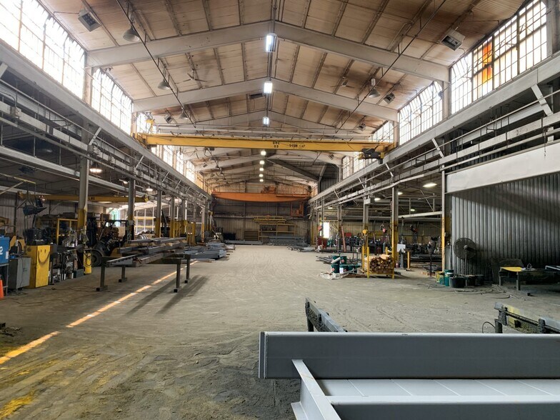 More Photos Of 20 N Zischler St, Springfield Manufacturing For Sale