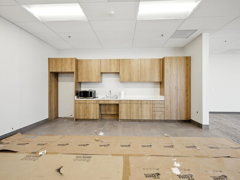 More Photos Of Lakeside & Gerault Pky, Flower Mound Unknown For Lease