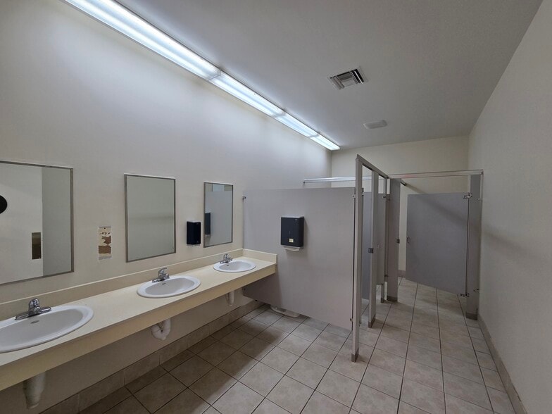 More Photos Of , Palm Beach Gardens Specialty For Sale