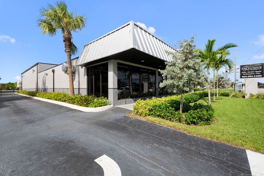 More Photos Of 1441 S Powerline Rd, Pompano Beach Auto Dealership For Lease