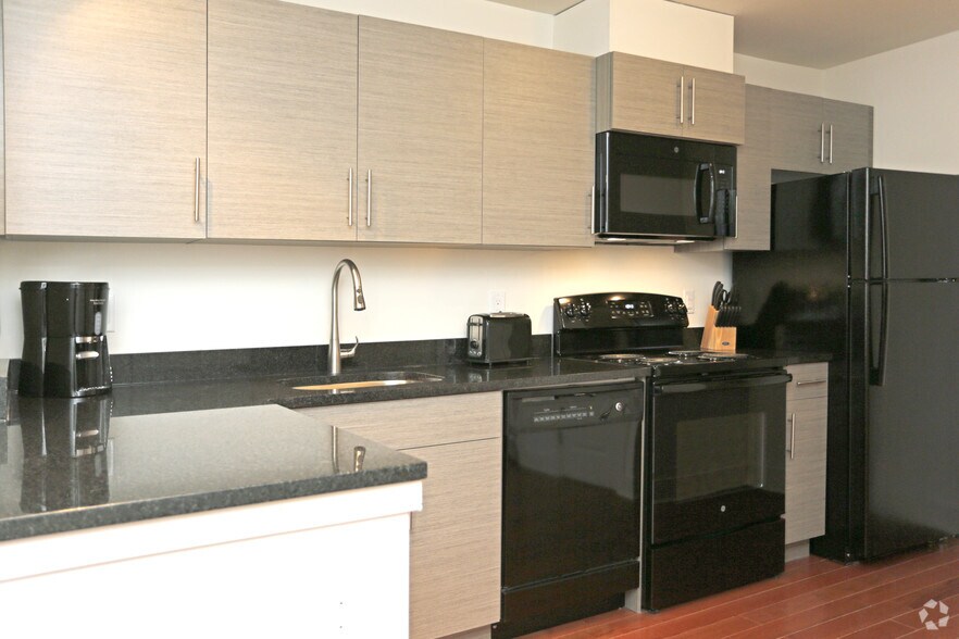 More Photos Of 200-202 Schley St, Garfield Apartments For Sale