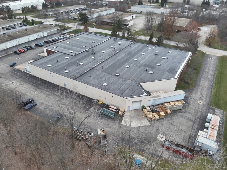 More Photos Of 2300 E Enterprise Pky, Twinsburg Warehouse For Lease