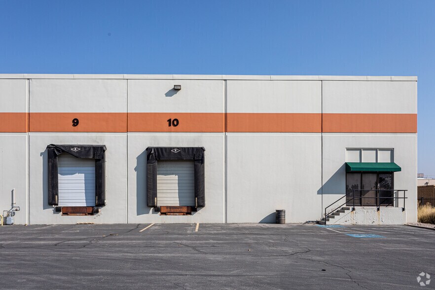 More Photos Of 543 N Neil Armstrong Rd, Salt Lake City Manufacturing For Lease