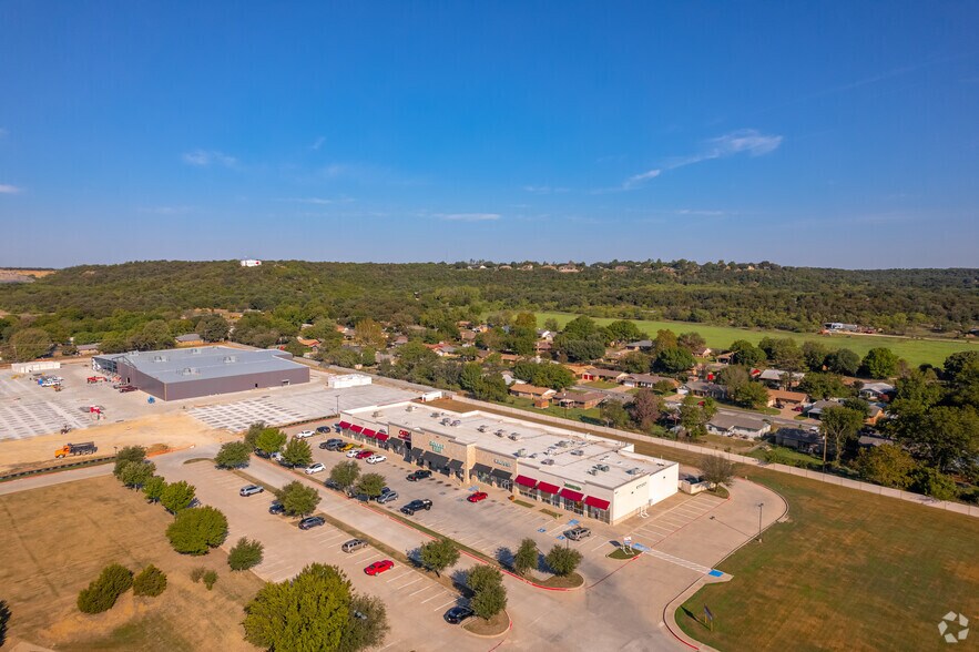 More Photos Of 931-941 FM 1821 N, Mineral Wells Unknown For Lease