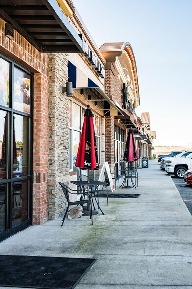 More Photos Of 221-271 Flagstone Ln, Raeford Storefront Retail Office For Lease