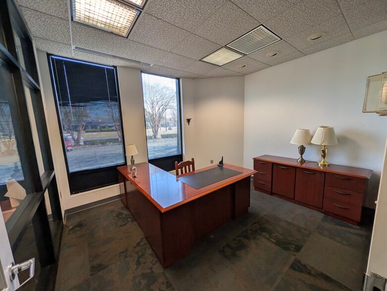 More Photos Of 13801 Warwick Blvd, Newport News Bank For Sale