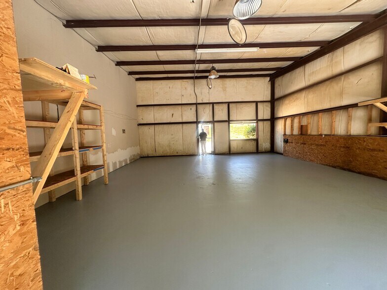 More Photos Of 1847 Canton Hwy, Cumming Distribution For Lease