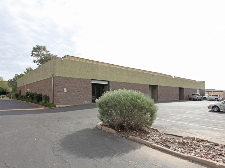 More Photos Of 21636 N 14th Ave, Phoenix Warehouse For Lease