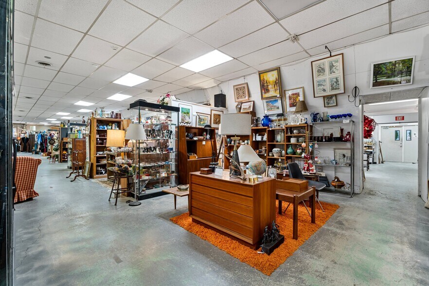 More Photos Of 227 Cherry St, Ithaca Manufacturing For Sale