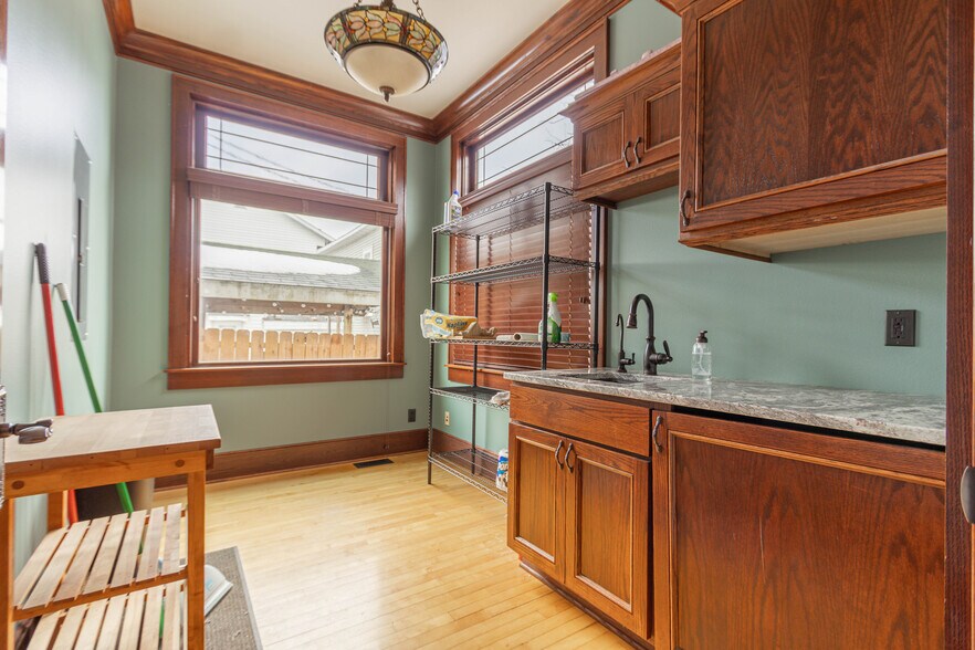 More Photos Of 114 S State St, Fall Creek Office For Lease