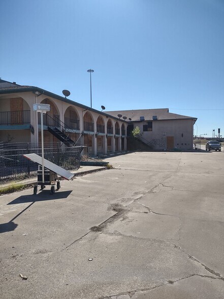 More Photos Of 1216 Interstate Highway 30, Greenville Hotel For Sale