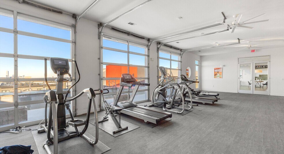 More Photos Of 4361 S Congress Ave, Austin Apartments For Sale