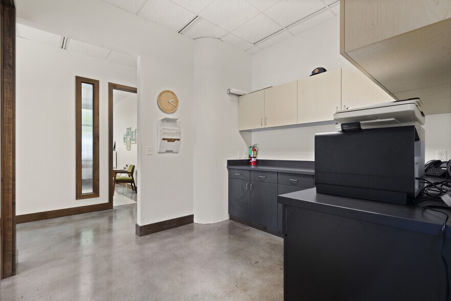 More Photos Of 623 E Wallace Ave, Coeur d'Alene Office For Sale
