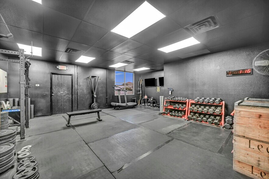 More Photos Of 181 N Gibson Rd, Henderson Warehouse For Sale