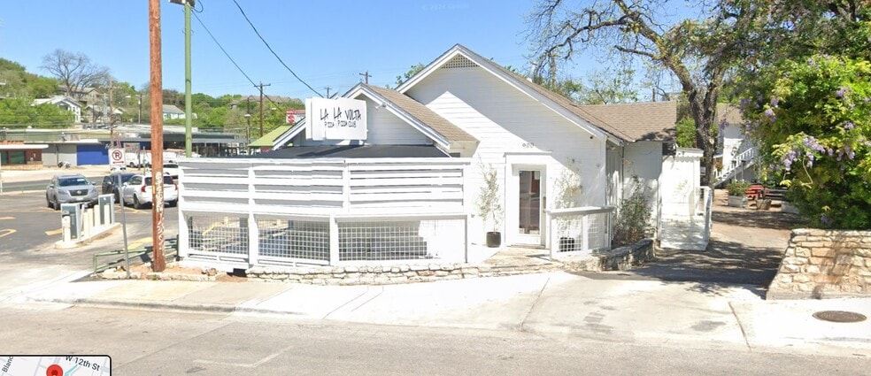 More Photos Of 900 W 10th St, Austin Restaurant For Sale