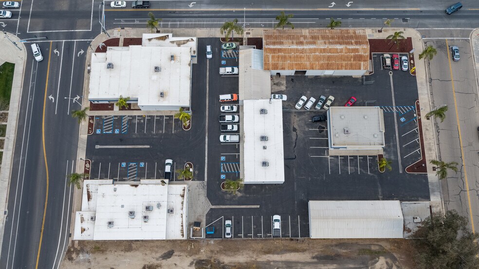 More Photos Of 415-419 E Cross Ave, Tulare Office For Lease